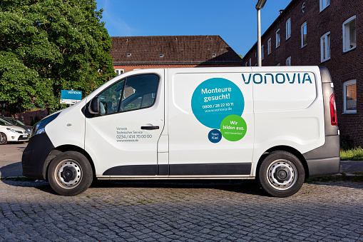 Vonovia Technical Service Opel Vivaro van