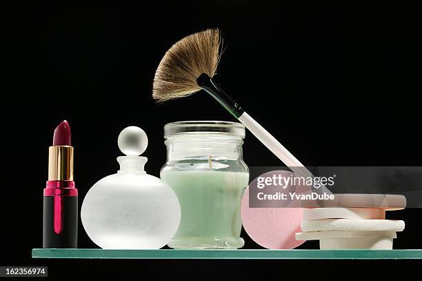 cosmetics department - powder puff stock pictures, royalty-free photos & images