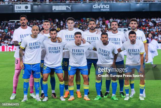 Las Palmas team line up for a photo prior to kick off during the spanish league, La Liga EA Sports, football match played between Valencia CF and UD...