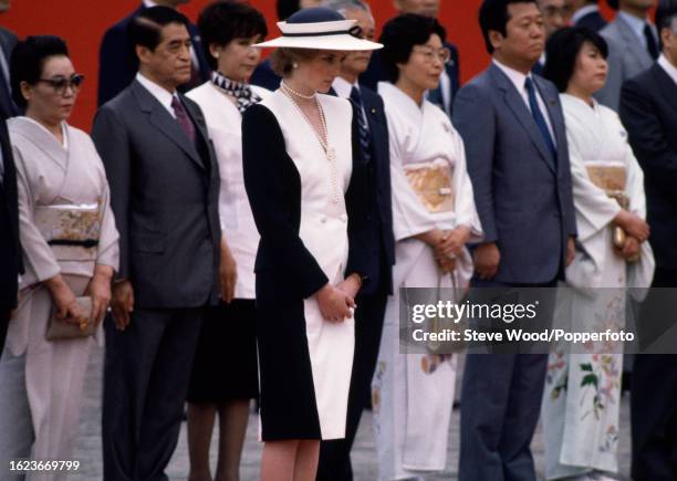 Princess Diana and Prince Charles are officially welcomed to the Akasaka Palace in Tokyo during a visit to Toyko, Japan on 10th May, 1986.