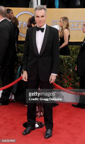 Actor Daniel Day-Lewis arrives at the 19th Annual Screen Actors Guild Awards at The Shrine Auditorium on January 27, 2013 in Los Angeles, California.