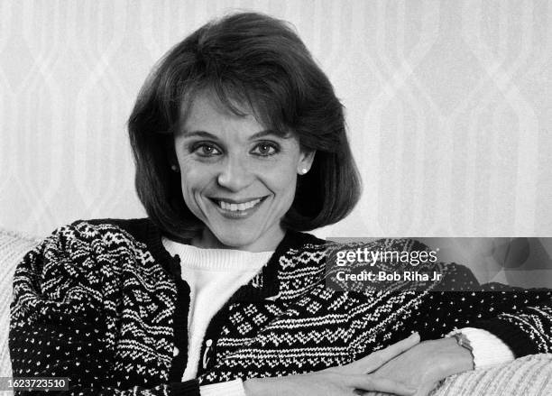 Actress Valerie Harper photo shoot, November 11, 1985 in Los Angeles, California.