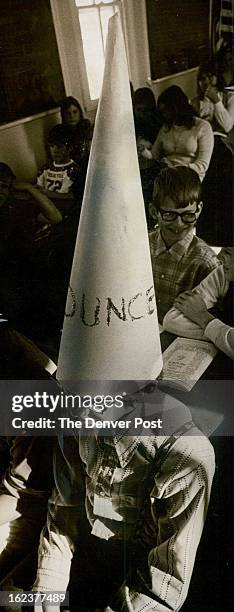 Dunce Hat Math Visualization Dunce Hat Cap Photos and Premium High Res Pictures - Getty Images
