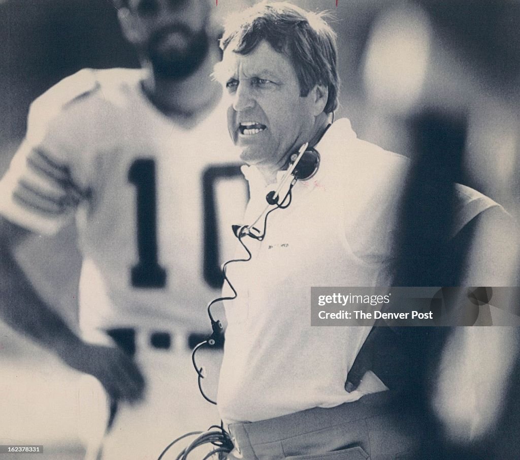 FEB 24 1985, FEB 25 1985, MAR 29 1985; Davis, Mouse - Football; Special for the Denver Post-Denver G