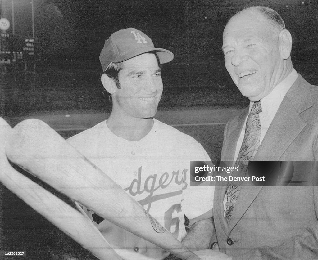 SEP 28 1975; A Couple of Hitters -- Los Angeles Dodgers first baseman Steve Garvey poses with Babe H