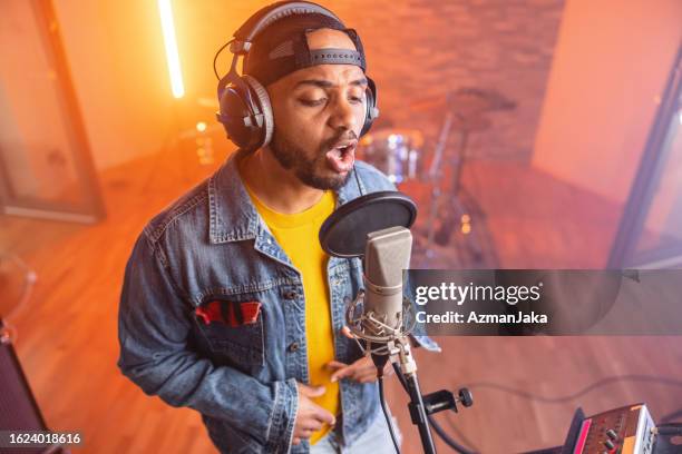 15,958 Cap Singer Stock Photos, High-Res Pictures, and Images - Getty ...