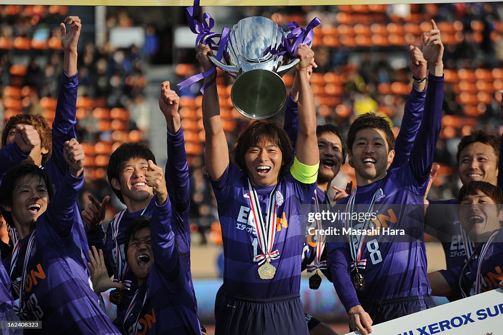Sanfrecce Hiroshima v Kashiwa Reysol - Xerox Super Cup
