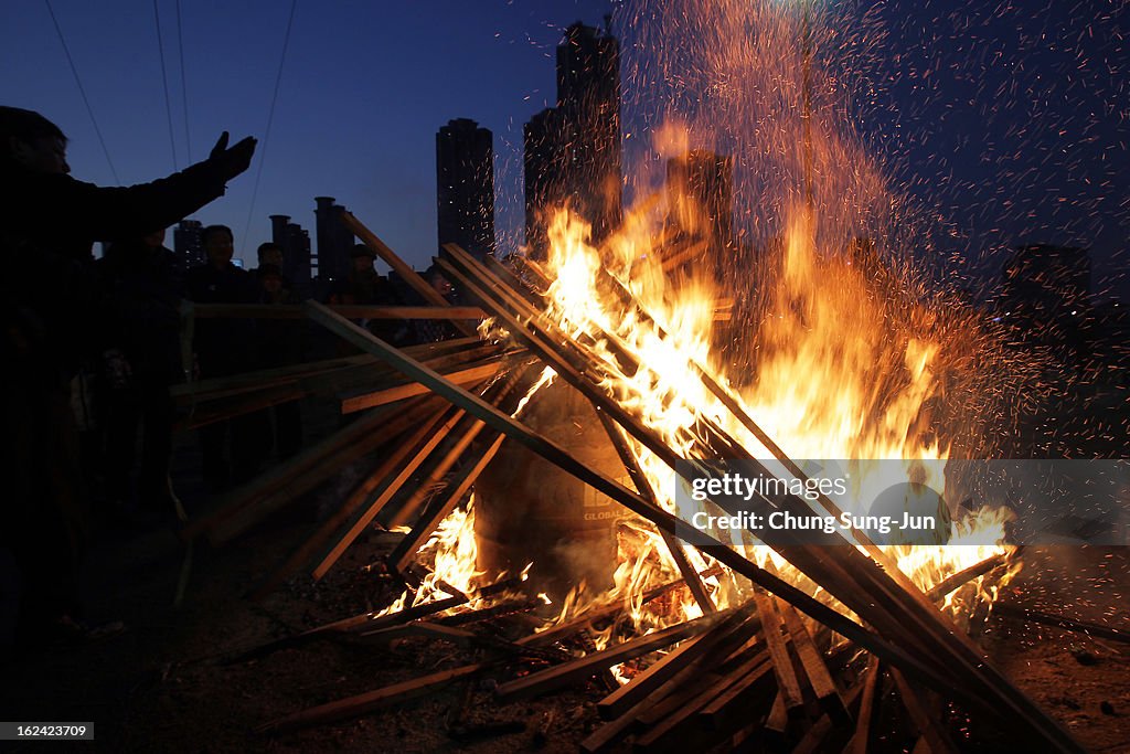 South Korean Celebrate First Full Moon Of Lunar Year