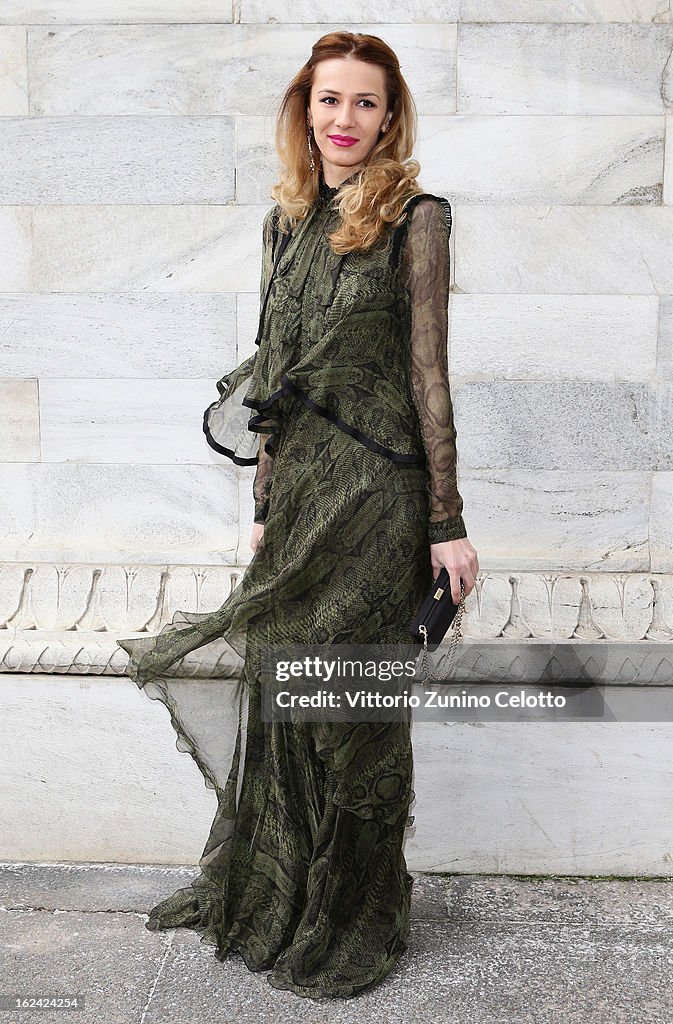 Roberto Cavalli - Front Row - MFW F/W 2013