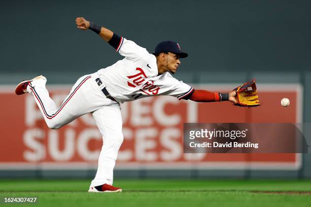 Jorge Polanco of the Minnesota Twins throws the ball with his glove to first to get out Alfonso Rivas of the Pittsburgh Pirates in the sixth inning...