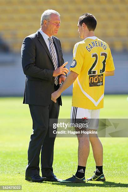 Coach Ricki Herbert of the Phoenix speaks to Corey Gameiro during warm-up in the round 22 A-League match between the Wellington Phoenix and Adelaide...