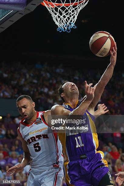 Aaron Bruce of the Kings drives to the basket during the round 20 NBL match between the Sydney Kings and the Perth Wildcats at Sydney Entertainment...