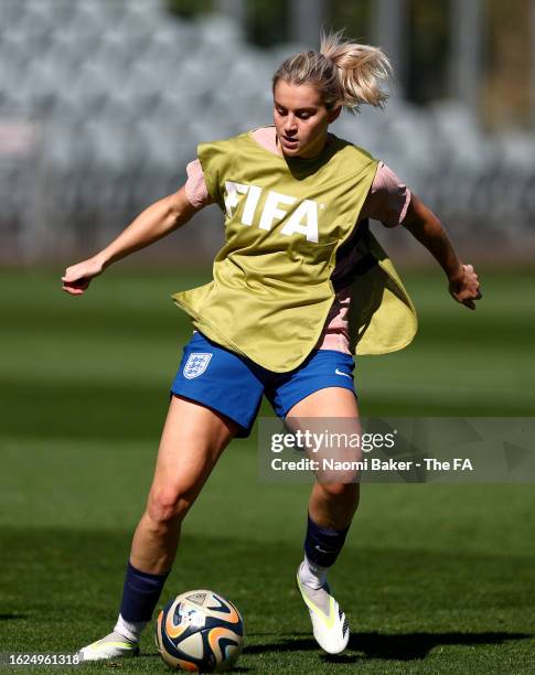 Mary Earps of England reacts during a training session at Central Coast Stadium on August 19, 2023 in Gosford, Australia.