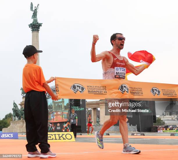 Alvaro Martin of Team Spain celebrates as he crosses the finish line to win the Men's 20km Race Walk Final during day one of the World Athletics...