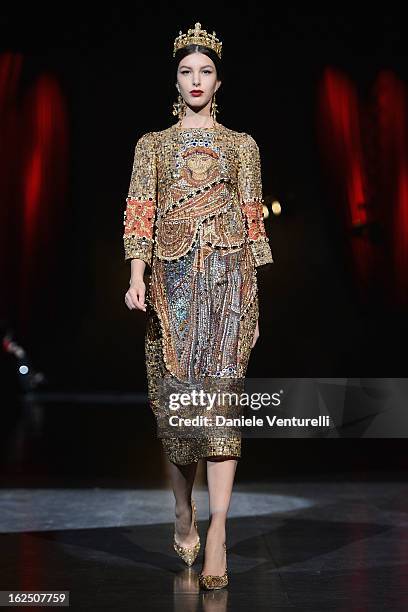 Model walks the runway at the Dolce & Gabbana fashion show during Milan Fashion Week Womenswear Fall/Winter 2013/14 on February 24, 2013 in Milan,...