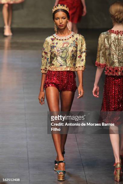 Model walks the runway at the Dolce & Gabbana fashion show during Milan Fashion Week Womenswear Fall/Winter 2013/14 on February 24, 2013 in Milan,...