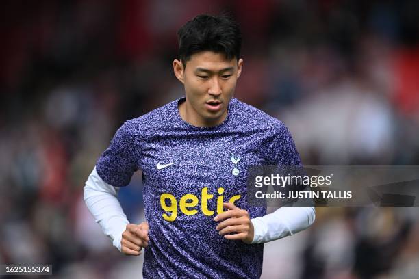 Tottenham Hotspur's South Korean striker Son Heung-Min warms up before the English Premier League football match between Bournemouth and Tottenham...
