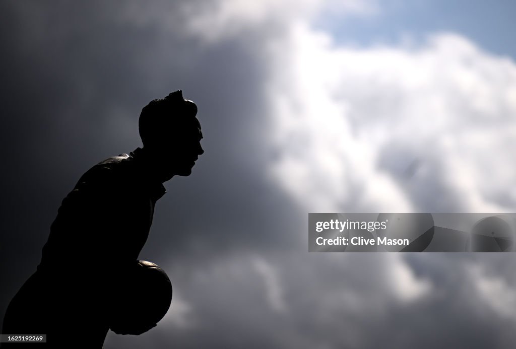 Wolverhampton Wanderers v Brighton & Hove Albion - Premier League