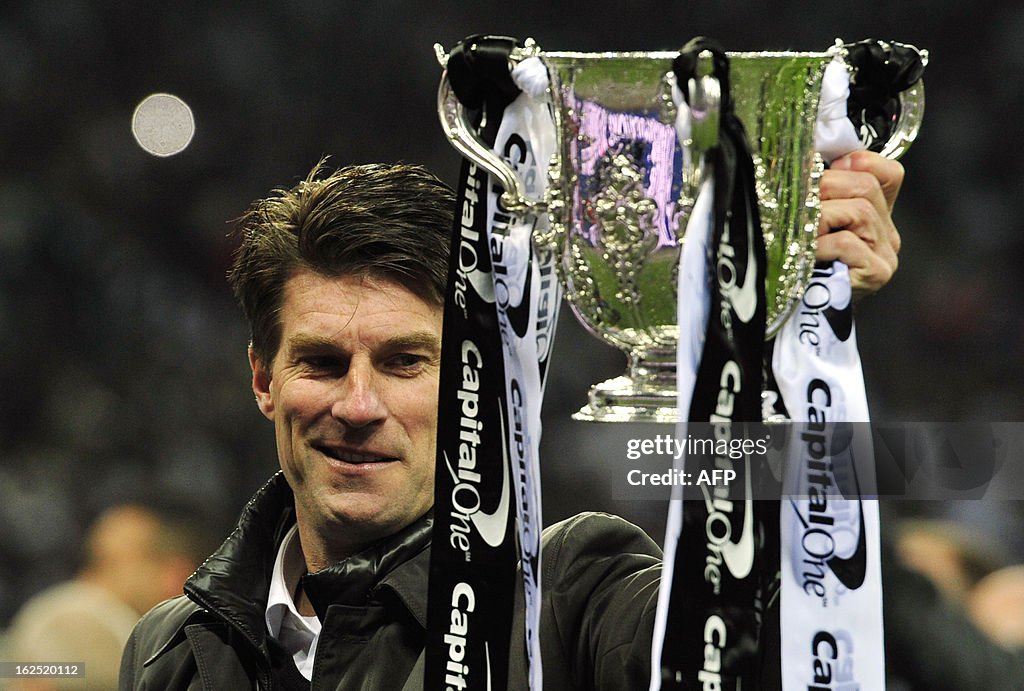 FBL-ENG-LCUP-BRADFORD-SWANSEA