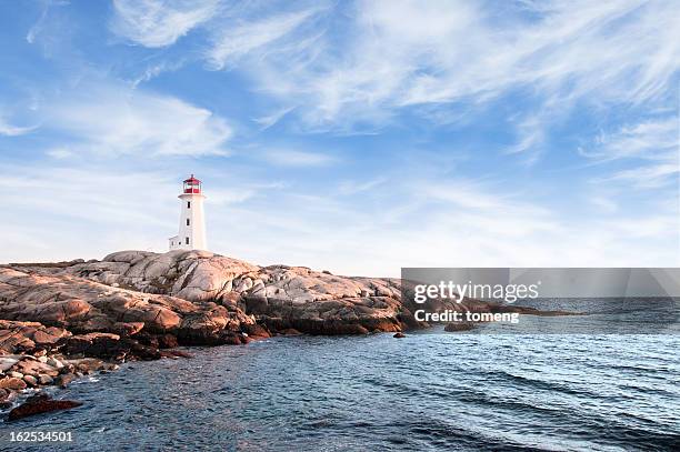 lighthouse at peggy's cove nova scotia - peggy's cove stock pictures, royalty-free photos & images