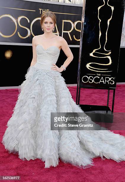 Actress Amy Adams arrives at the Oscars at Hollywood & Highland Center on February 24, 2013 in Hollywood, California.