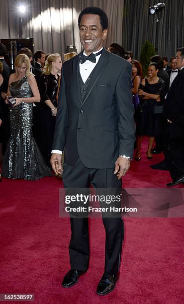 Actor Dwight Henry arrives at the Oscars at Hollywood & Highland Center on February 24, 2013 in Hollywood, California.