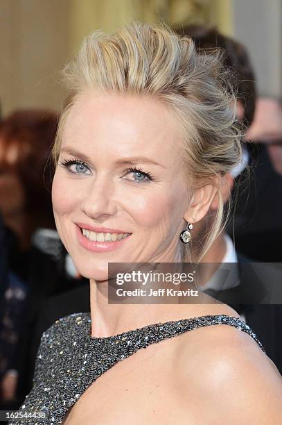 Actress Naomi Watts arrives at the Oscars at Hollywood & Highland Center on February 24, 2013 in Hollywood, California.