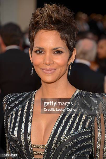 Actress Halle Berry arrives at the Oscars at Hollywood & Highland Center on February 24, 2013 in Hollywood, California.