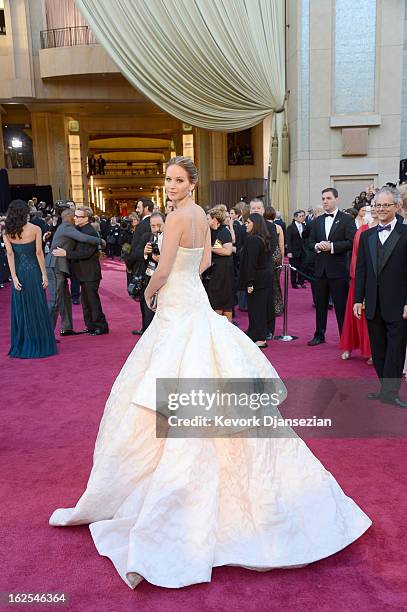 Actress Jennifer Lawrence arrives at the Oscars at Hollywood & Highland Center on February 24, 2013 in Hollywood, California.