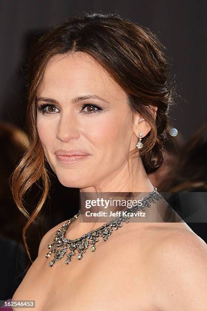 Actress Jennifer Garner arrives at the Oscars at Hollywood & Highland Center on February 24, 2013 in Hollywood, California.