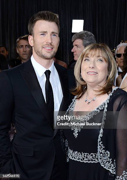 Actor Chris Evans and his mother Lisa Evans arrive at the Oscars at Hollywood & Highland Center on February 24, 2013 in Hollywood, California.