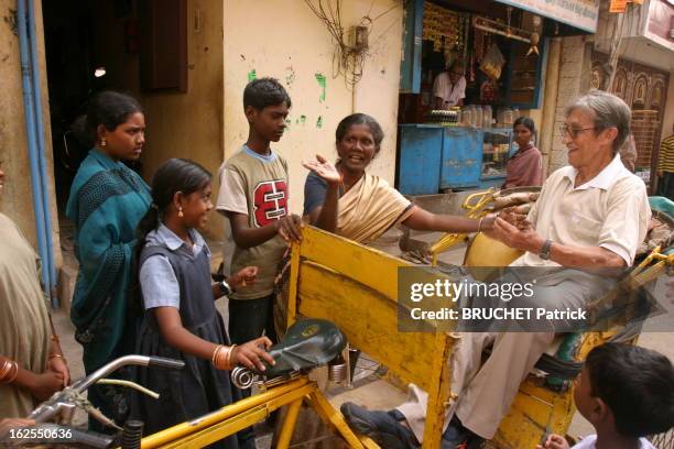 Father'S Pierre Ceyrac Mission In India. Le père Pierre CEYRAC, missionnaire jésuite âgé de 90 ans, lutte contre la misère en INDE depuis 1936 en...