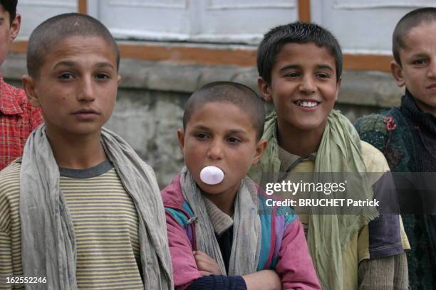 Bernadette Chirac Visit In Kabul. Voyage de Bernadette CHIRAC à KABOUL pour inaugurer l'Institut médical français pour l'enfant, projet auquel elle...