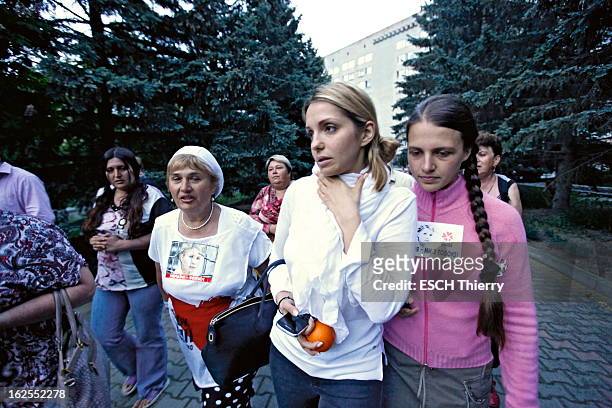 The Yulia Tymoshenko Case: Rendezvous With Her Daughter Evguenia. Ioulia TIMOCHENKO, ex-Premier ministre d'Ukraine, a été condamnée à sept ans de...