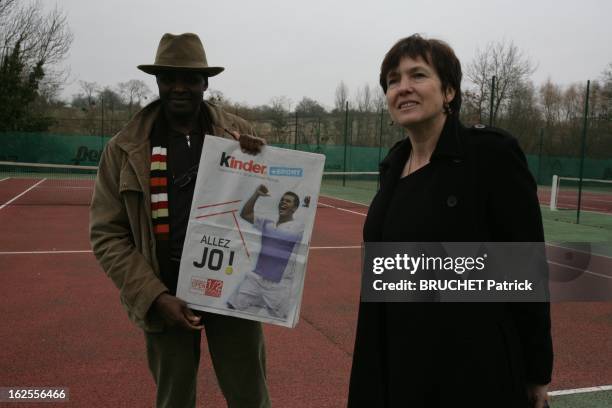 The Parents Of Jo-Wilfried Tsonga At Coulaines Tennis Club. Coulaines , 24 janvier 2008 --- Le tennisman Jo-Wilfried TSONGA a évolué aux Jeunesses...
