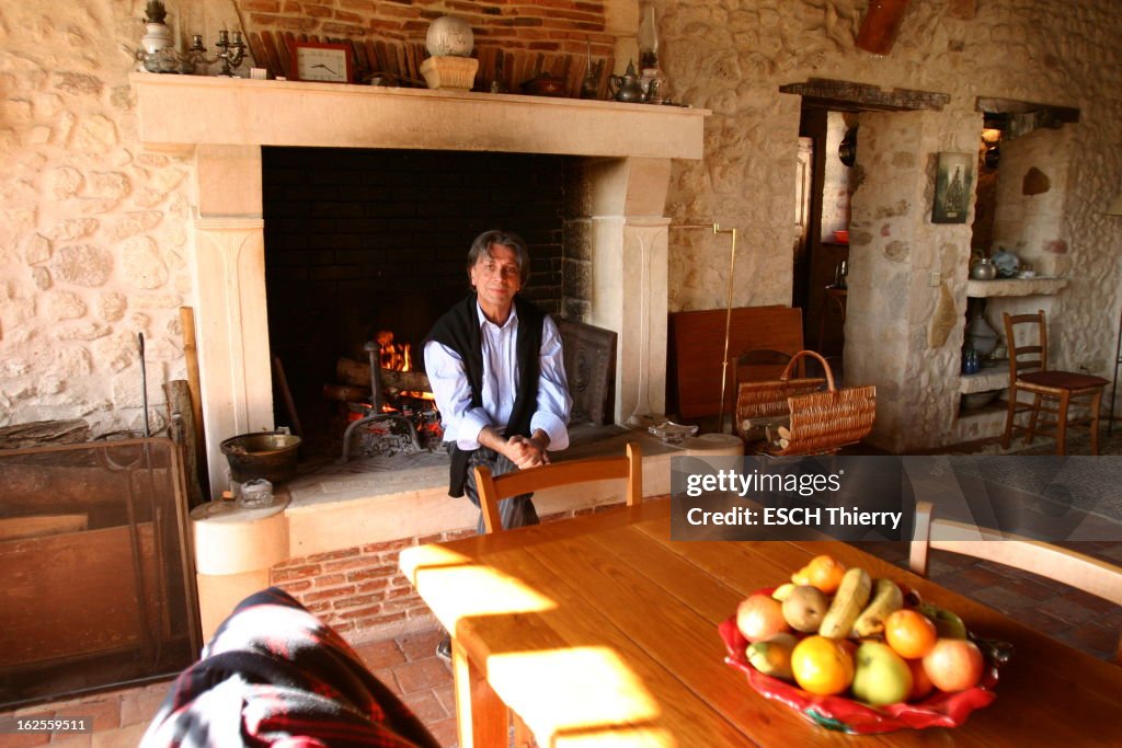 Herve Vilard At Home In Celette. Hervé VILARD, qui vient d'écrire son... News Photo - Getty Images