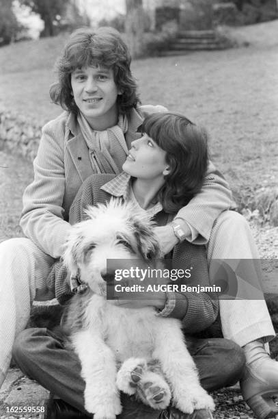 Rendezvous With Gerard Lenorman. Gérard LENORMAN avec son épouse Caroline et leurs enfants Mathieu et Justine, mars 1979.