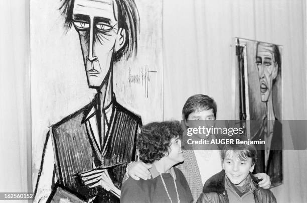 Bernard Buffet Exposes His 21 'Autoportraits' At Galerie Maurice Garnier In Paris. Paris, février 1982 : vernissage de l'exposition 'Autoportraits,...