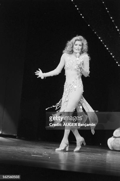 Rendezvous With Dalida Performing In Paris At The Palais Des Sports. Paris, du 5 au 20 janvier 1980, DALIDA fait un show à l'américaine au Palais des...