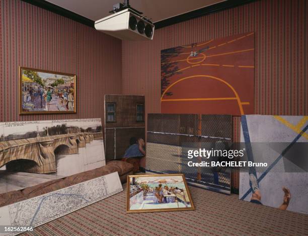 Didier Imbert And His Paintings Gallery. Paris, Hôtel particulier du Parc Monceau - 1985 - Didier IMBERT, amateur d'art: le salon vidéo sert de salle...