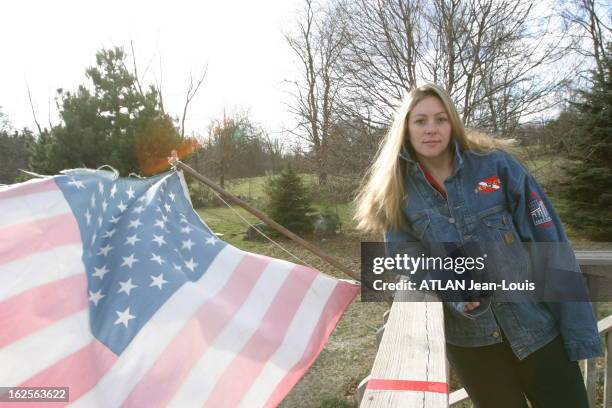 Firefighters Of September 11Th Burned By Fire Of Love. "Les veuves Blanches du 11 Septembre" : le pompier Gerry KOENIG a quitté son épouse Mary pour...