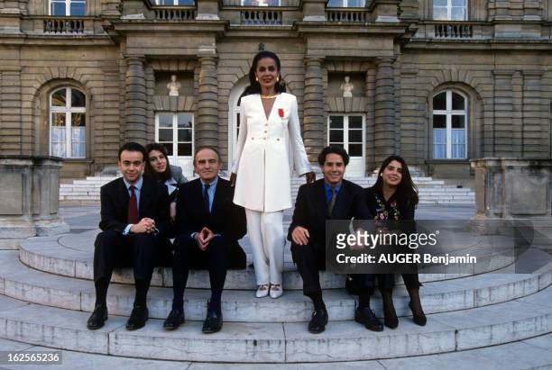 Judith Pisar, Director Of The American Center Of Paris. En France, à Paris, le 27 mai 1994, Judith PISAR, directrice de l'AMERICAN CENTER, de blanc...