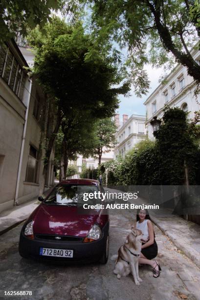 Ford Ka. France, Paris, juin 1997, La Ford Ka est un modèle d'automobile produit par l'entreprise Ford et sortie en 1996. Ici vue de face, la voiture...