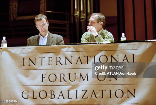 José Bové At The Wto Summit In Seattle. Washington et Seattle, novembre 1999. Sommet de l'OMC à Seattle aux États-Unis : José BOVE, le leader...