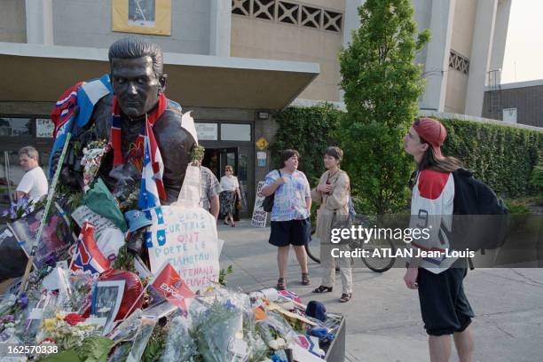 Maurice Richard The Biggest Ice Hockey Star Of Canada Dies Of Abdomen Cancer At The Age Of 90 Years. A Montréal, le 31 mai 2000, Obsèques Nationales...