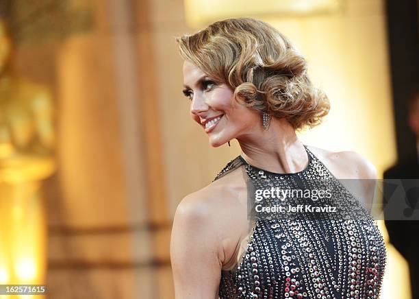 Actress Stacy Keibler arrives at the Oscars at Hollywood & Highland Center on February 24, 2013 in Hollywood, California.