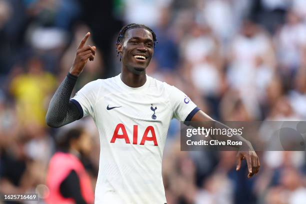 Yves Bissouma of Tottenham Hotspur celebrates after the Premier League match between Tottenham Hotspur and Manchester United at Tottenham Hotspur...