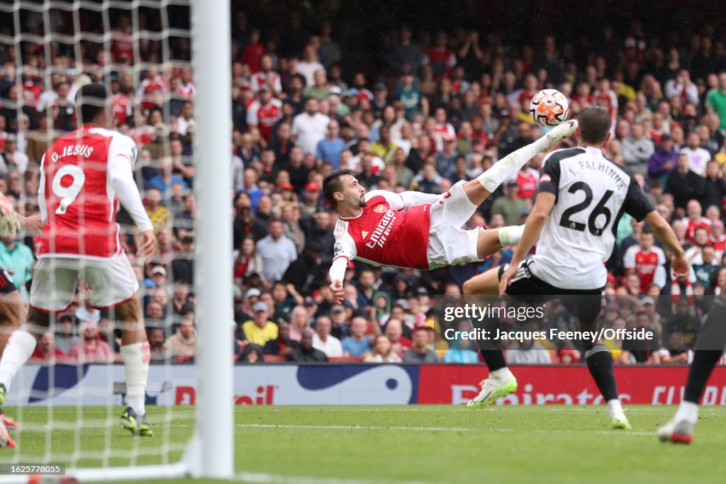 Arsenal FC v Fulham FC - Premier League