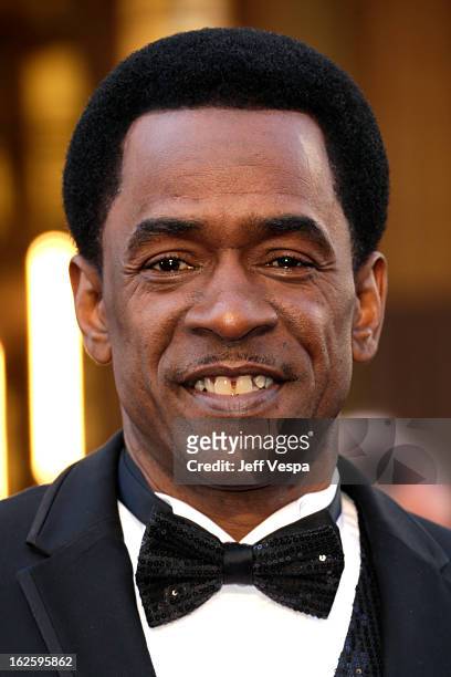 Actor Dwight Henry arrives at the Oscars at Hollywood & Highland Center on February 24, 2013 in Hollywood, California.