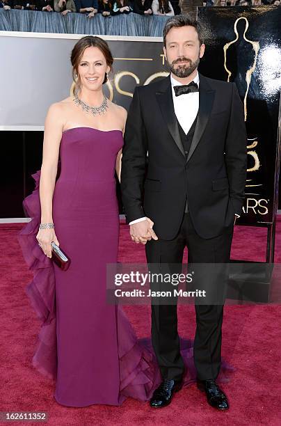 Actors Jennifer Garner and Ben Affleck arrive at the Oscars at Hollywood & Highland Center on February 24, 2013 in Hollywood, California.